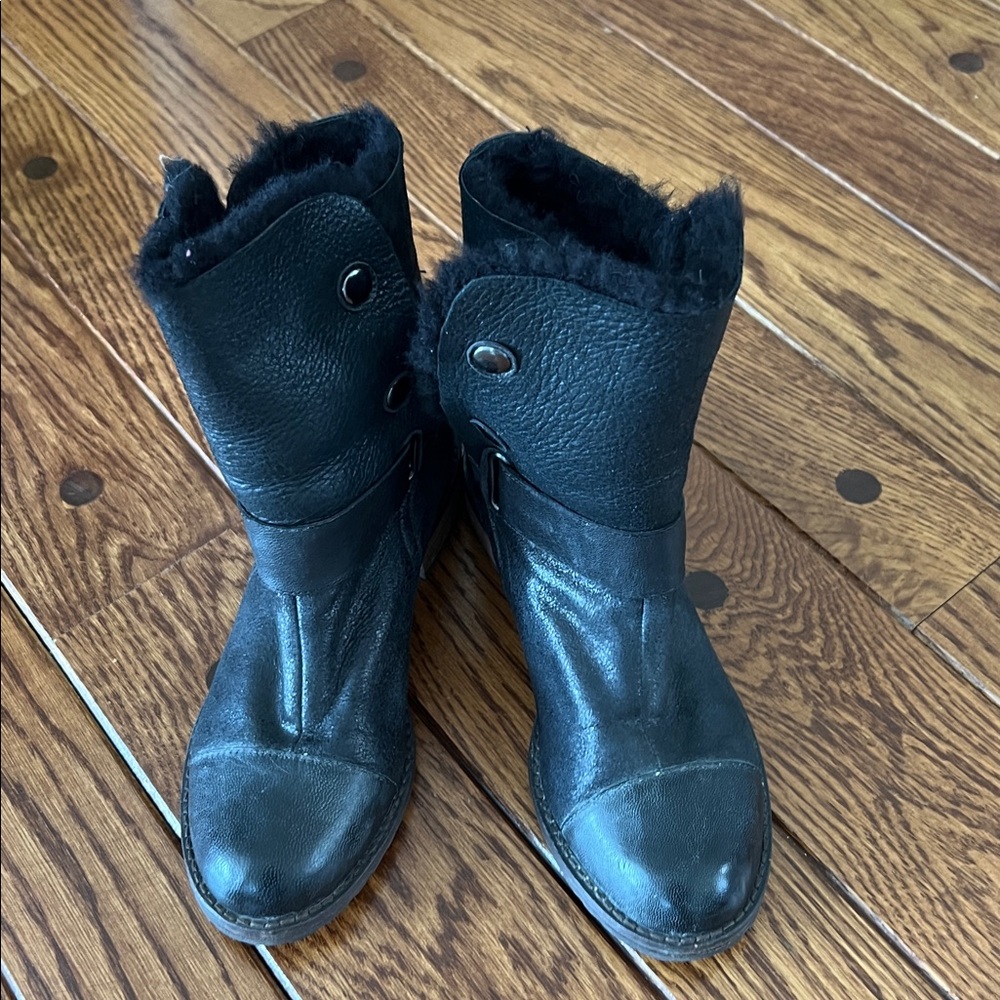 Matt Bernson Black Leather Boots with Shearling upper